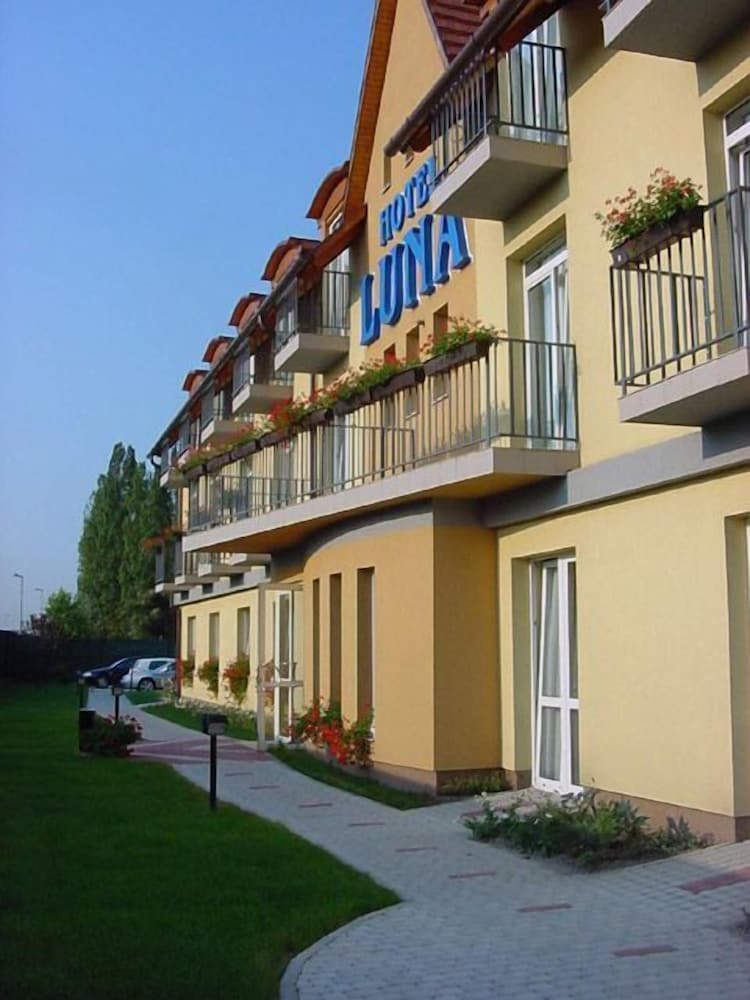 Hotel Luna Budapest 1