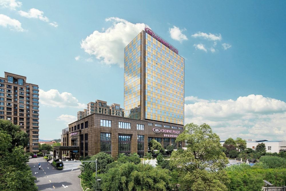 Crowne Plaza Deqing Moganshan by IHG 1