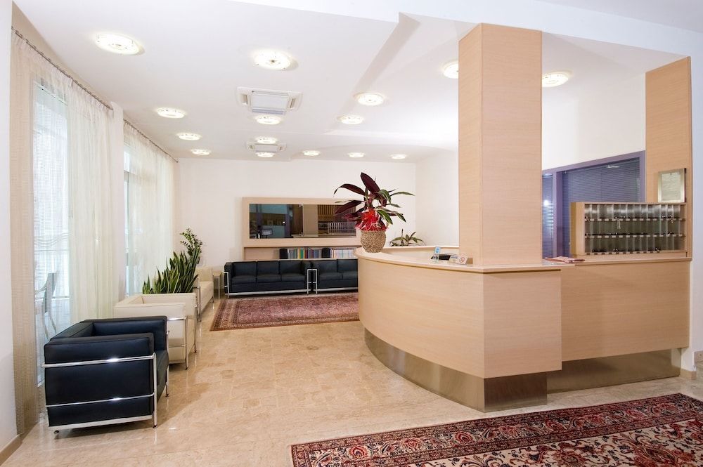 Hotel St. Moritz 2