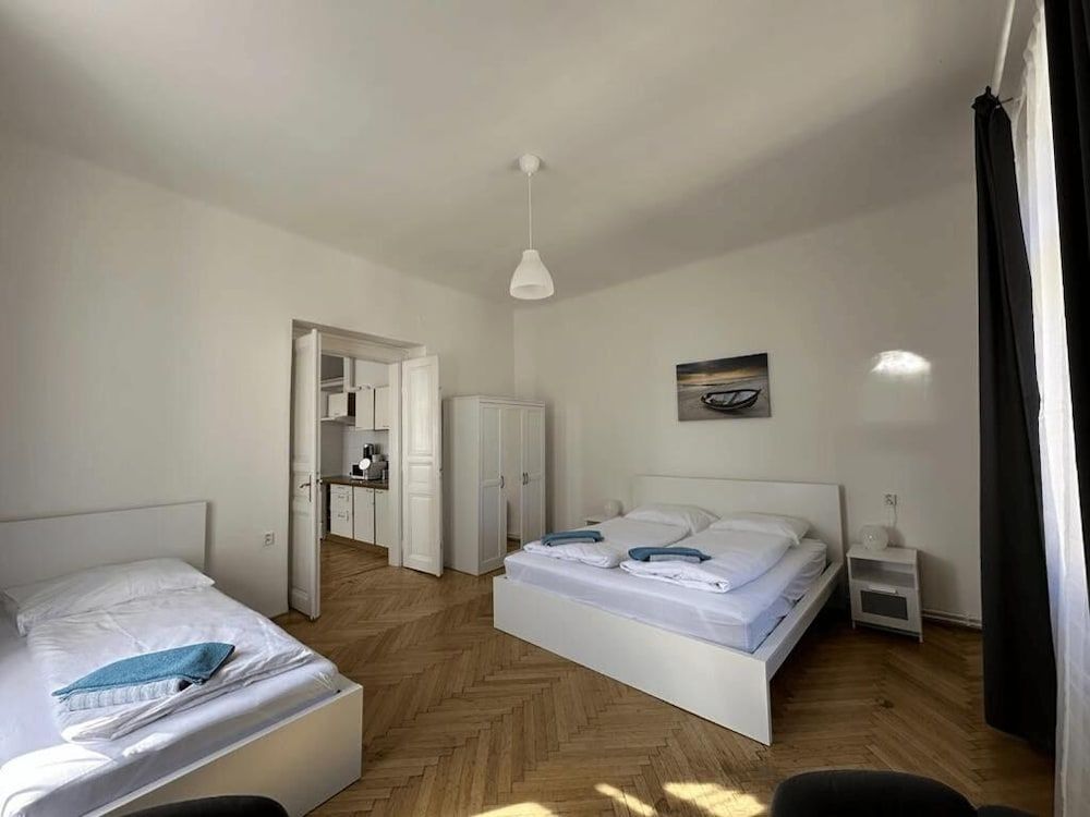 Welcome Hostel & Apartments Praguecentre 2
