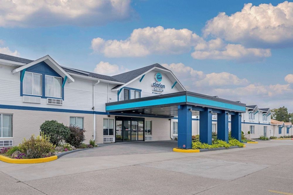 Clarion Pointe Jasper 1