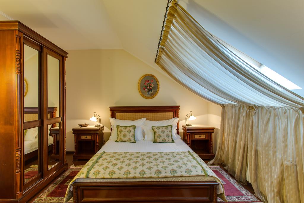 Vila Paris Boutique Hotel 1