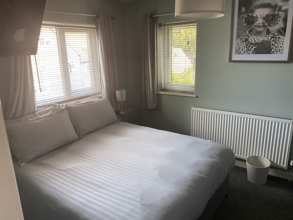 Wellbrook Rooms 1