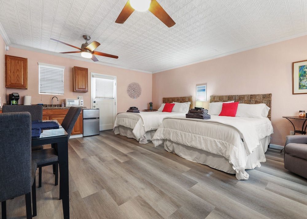 Sequoia Studio w/ Private Patio 1