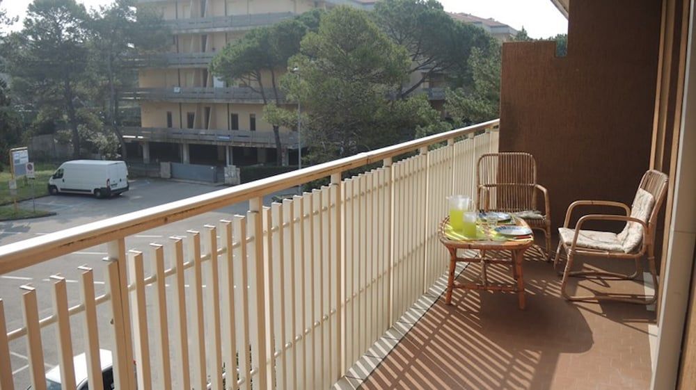Family apartment steps from Pluto Beach 1