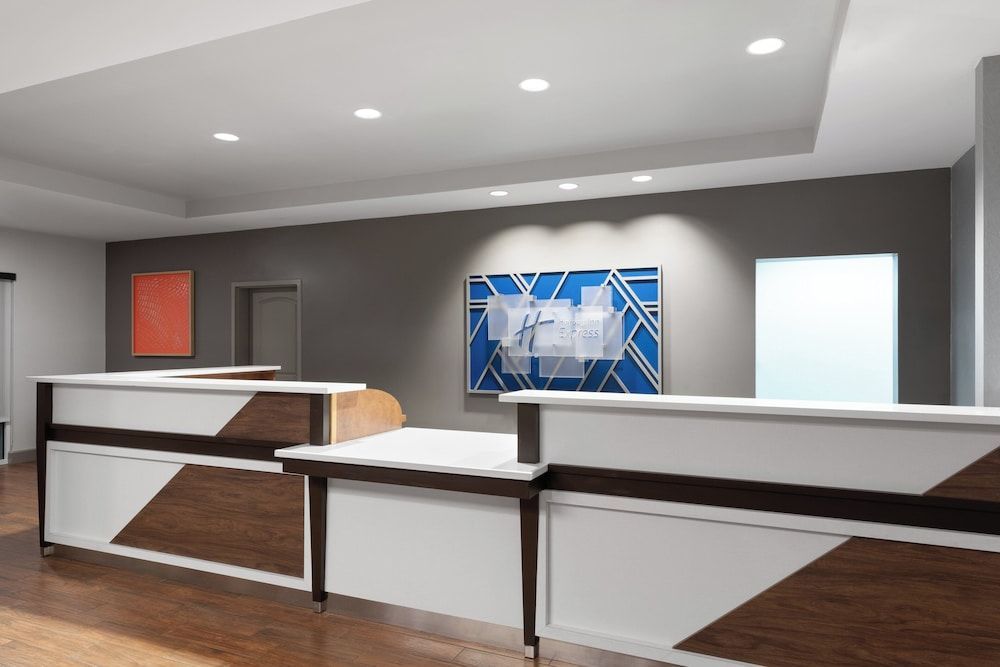 Holiday Inn Express & Suites HUNTSVILLE WEST - RESEARCH PK by IHG 1