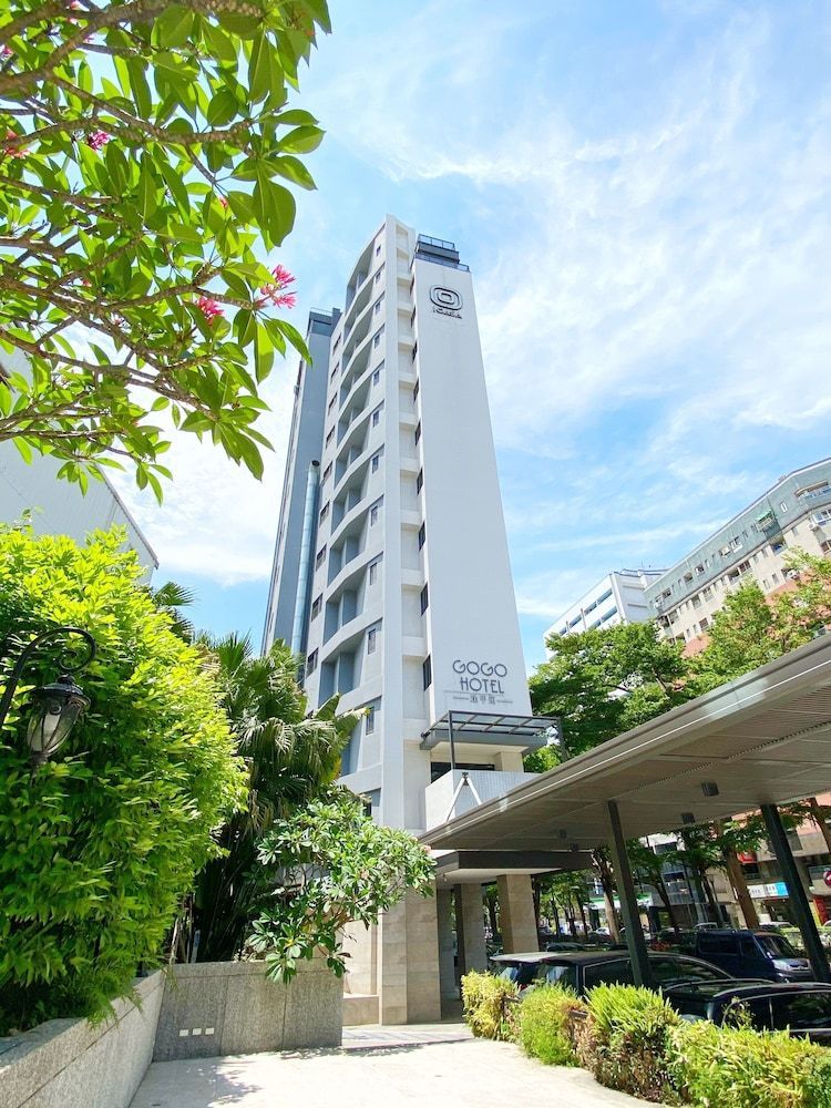 GOGO Hotel Fengchia 1
