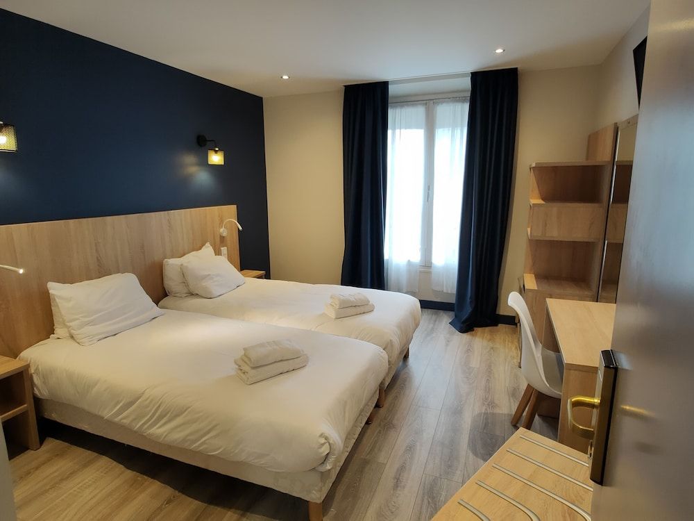 Hotel Modern Est 1