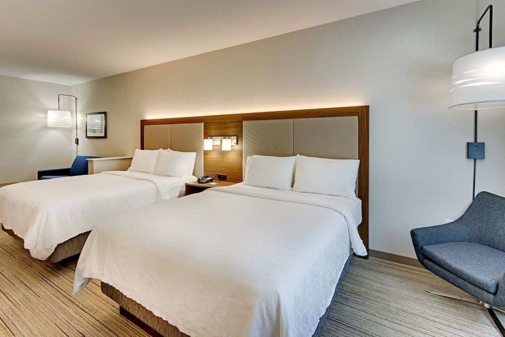Holiday Inn Express & Suites WEATHERFORD by IHG 1