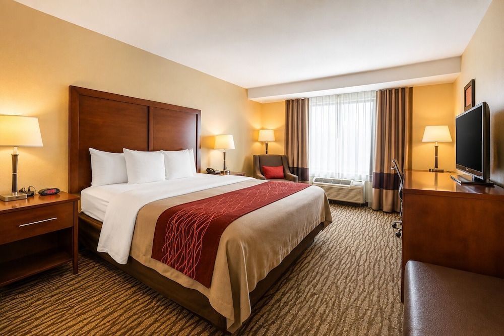 Comfort Inn Pomona near Fairplex 1