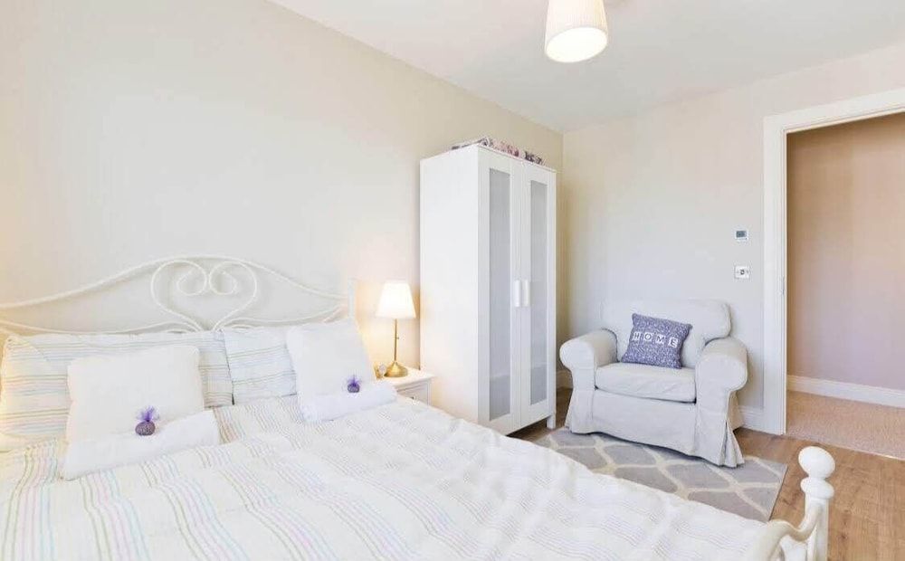 Modern Homestay Room near Dublin Airport 2