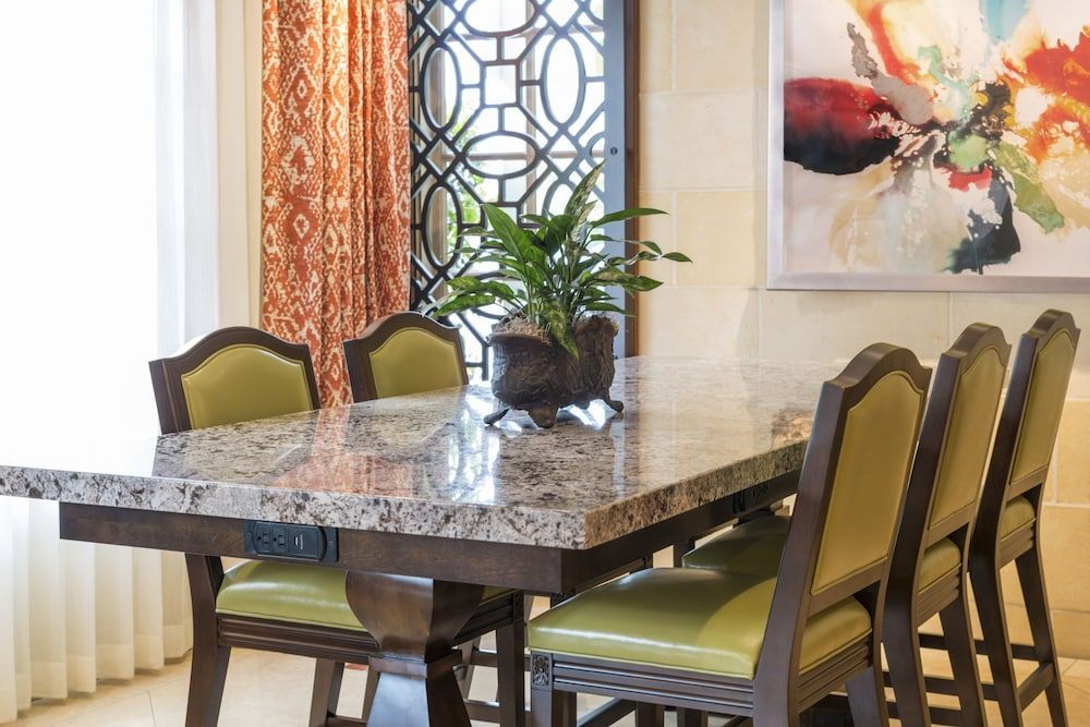 Ayres Hotel Anaheim 2