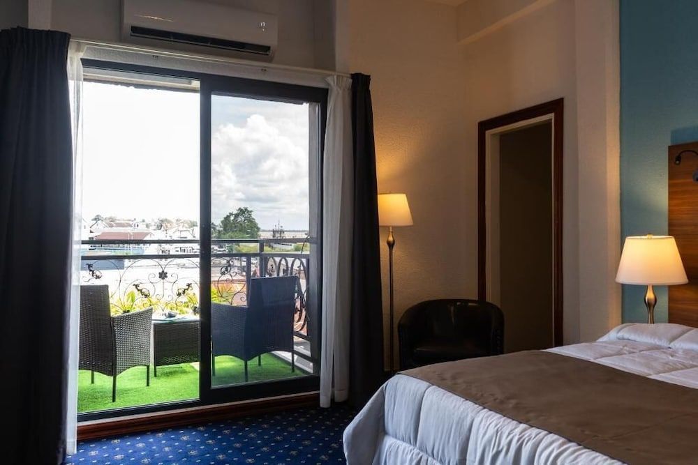 Royal Breeze Paramaribo 2