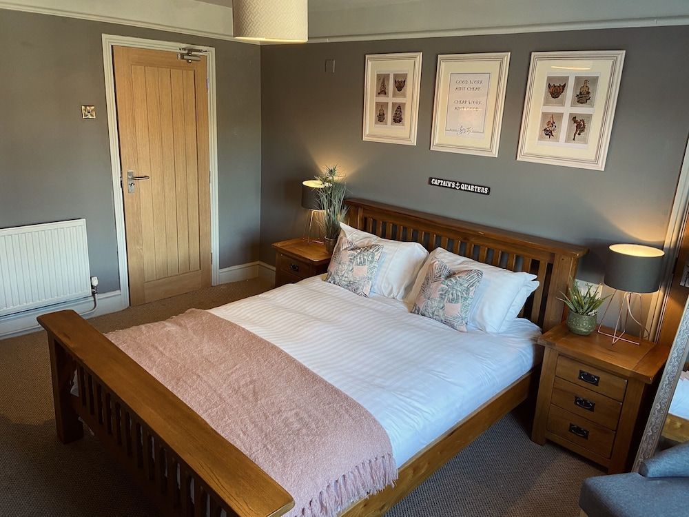 The Riverside Rooms 2
