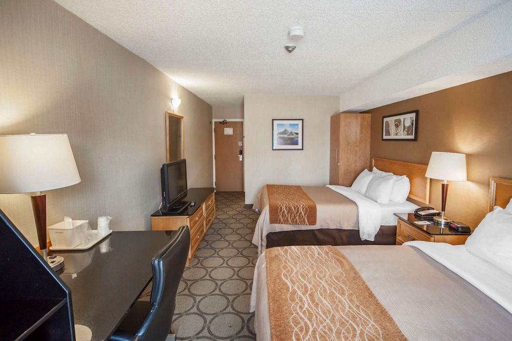 Comfort Inn Airport 2
