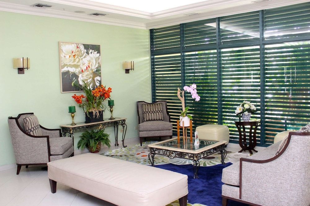 Courtleigh Hotel & Suites 2