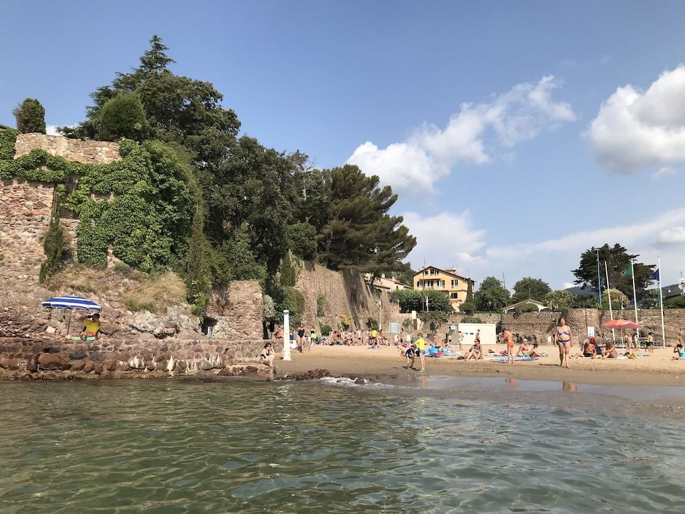 Hotel La Calanque 1