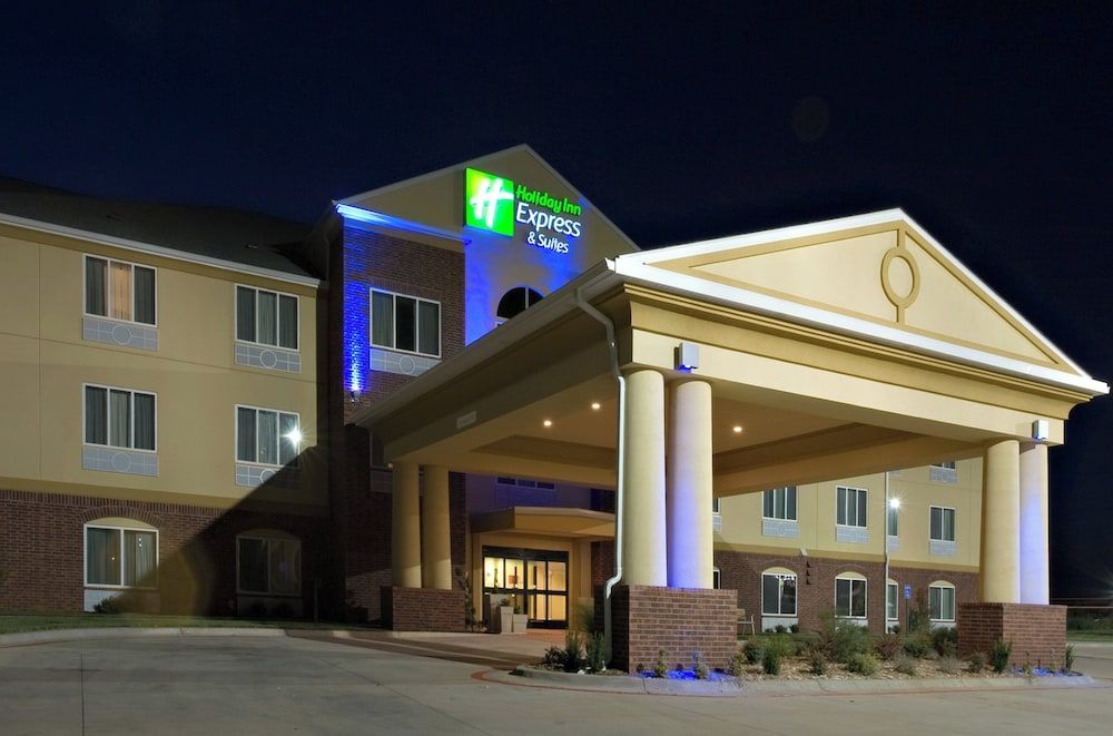 Holiday Inn Express & Suites CHILDRESS by IHG 1