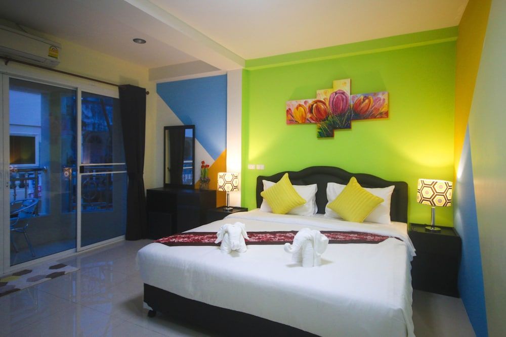 Tulip Inn 1