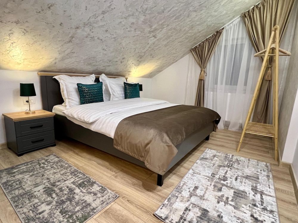 Prestige ApartHotel Brasov 2