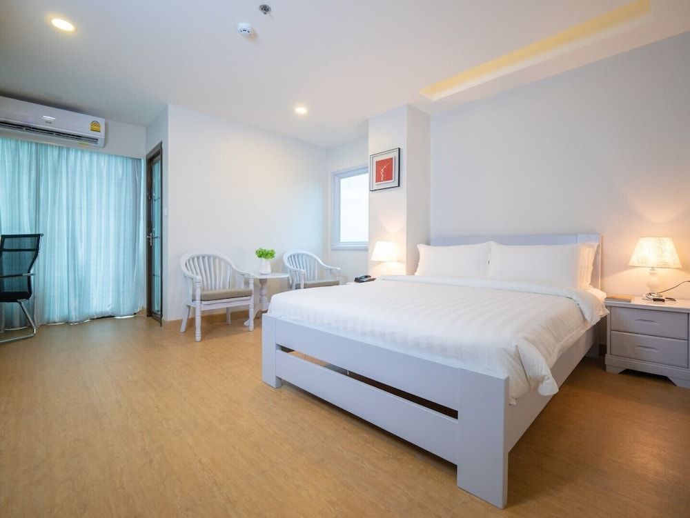 The Kinn Bangkok 1
