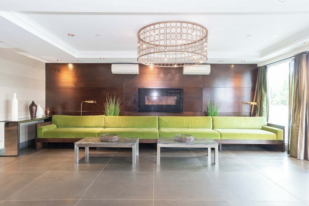 Sandman Hotel Abbotsford Airport 2