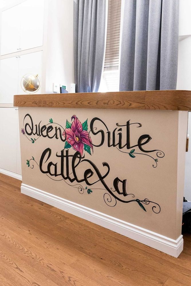 Queen Cattleya Suite 2