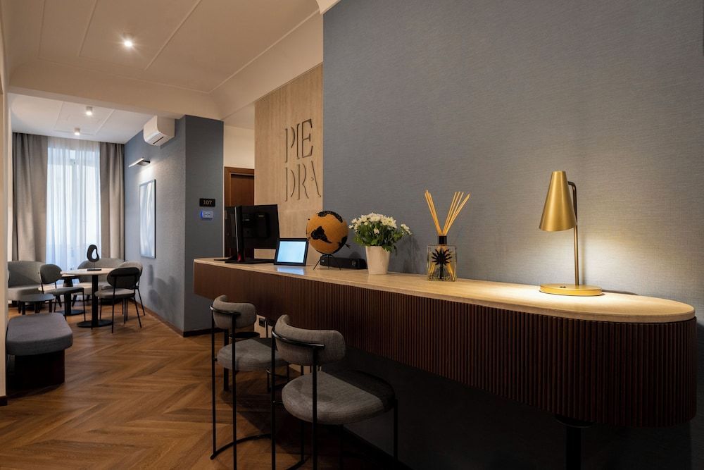 Boutique Hotel Piedra Rome City Centre 2