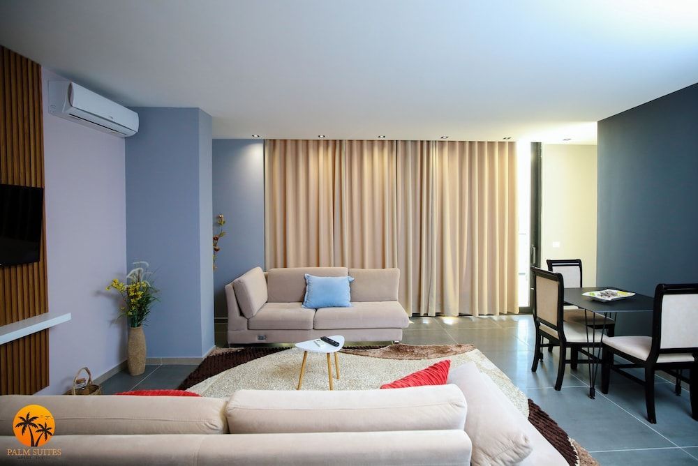Palm Suites Apartment-Suite 1
