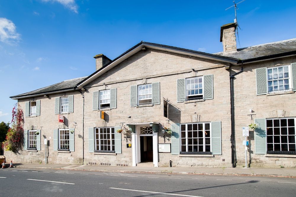 The Swan At Hay 1