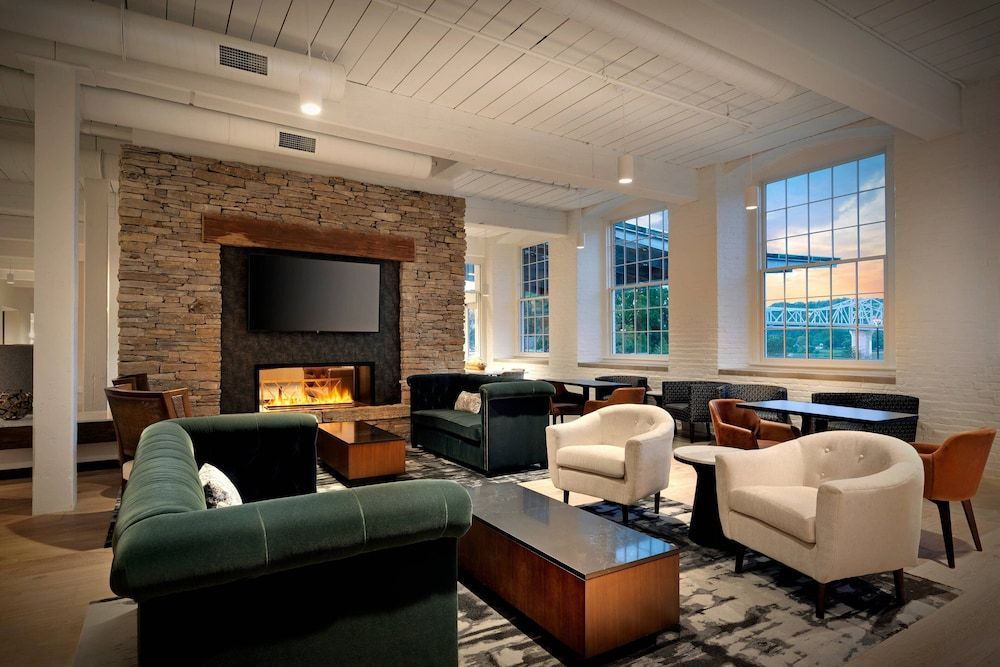 Fairfield Inn & Suites Madison Historic Eagle Cotton Mill 2