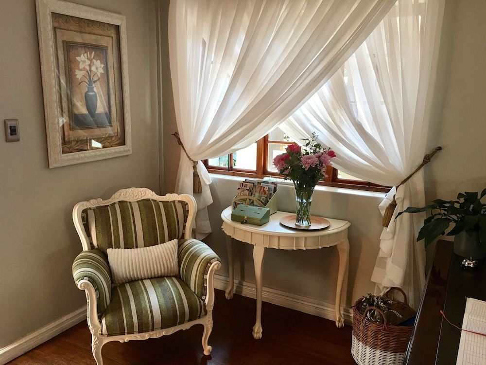 Dunvegan Execu Lodge 2