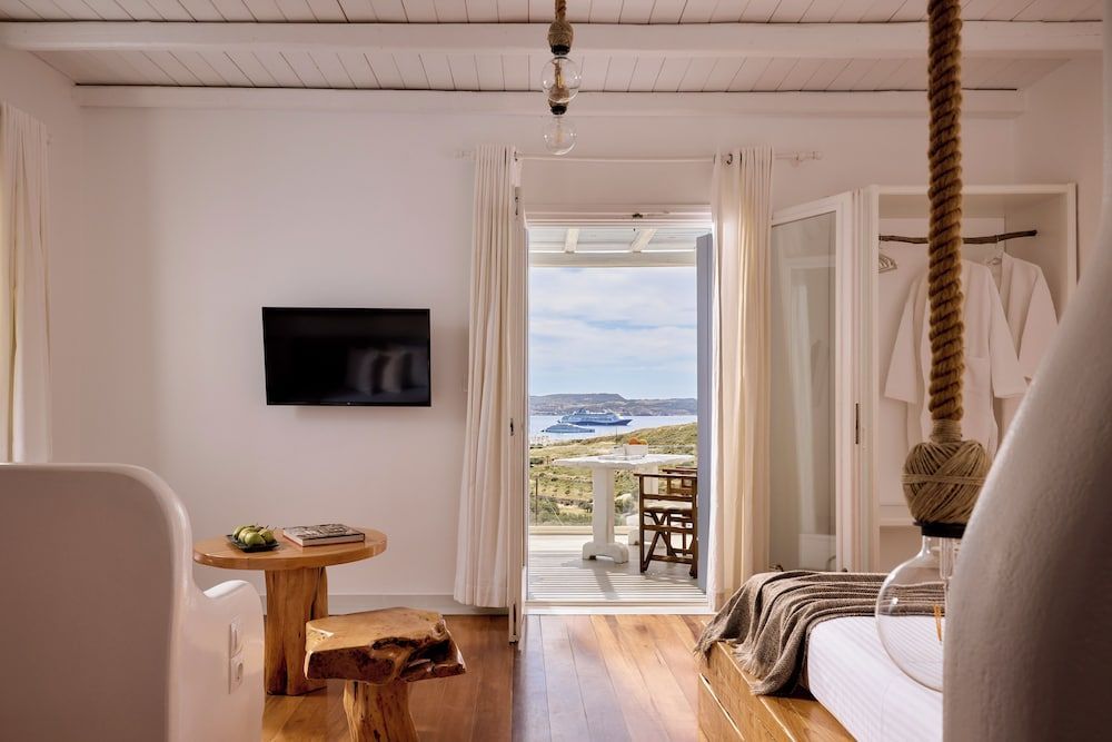 Milesian Suites 2