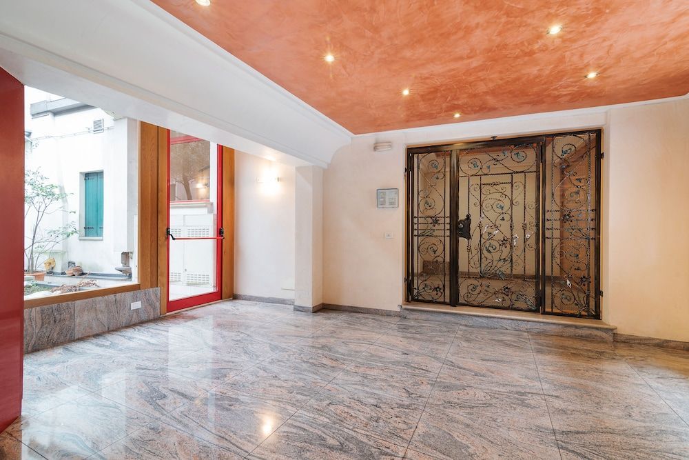 GuestHost - Scrovegni Design Apartment 2