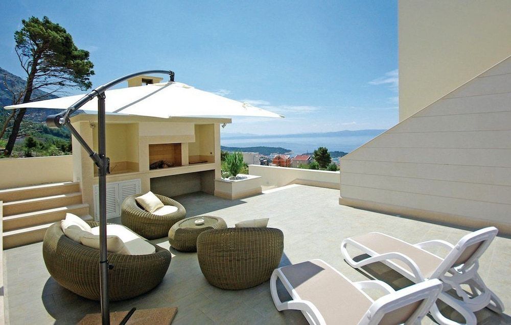 Lux Apartments Makarska 1