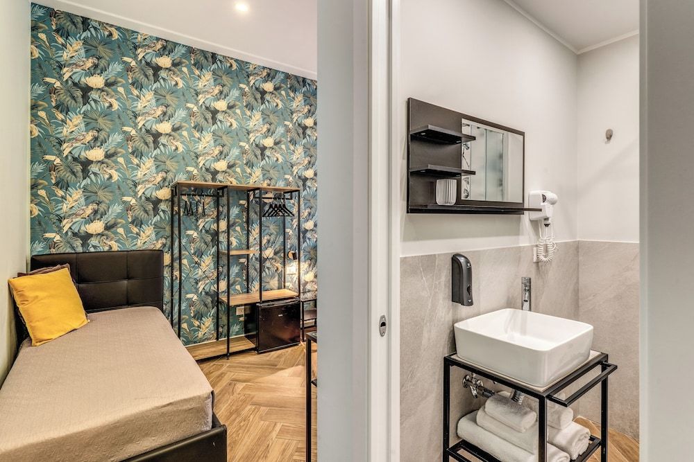 Gravina8 - Rooms in Naples 2