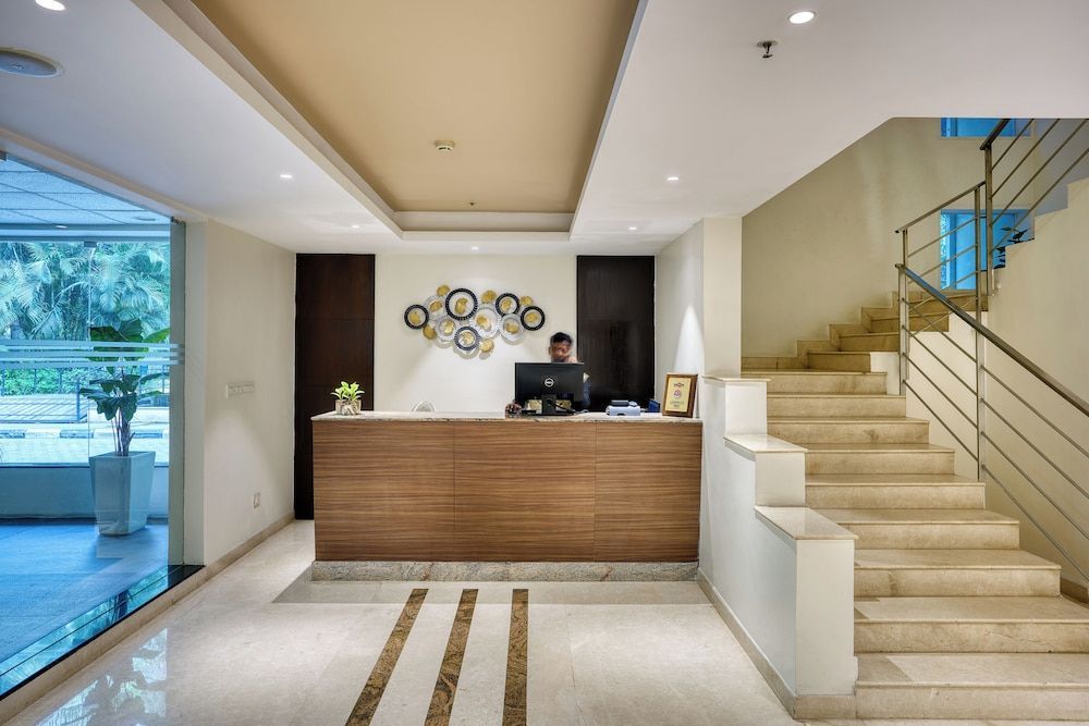Featherlite Evoma Hotel 2