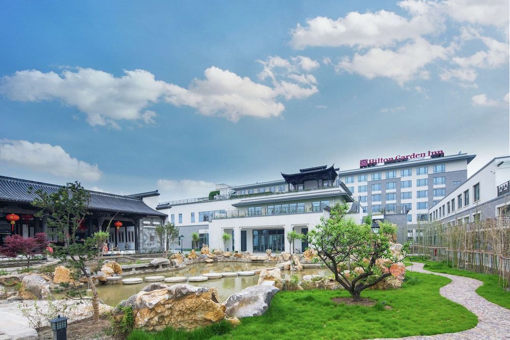 Hilton Garden Inn Qidong 1