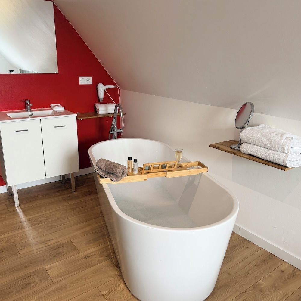 Aux Charmes - Suites Prestige et Petit Déjeuner en chambre - Cote d Opale 2
