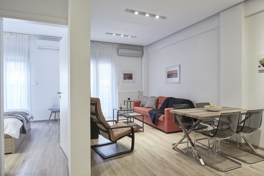 Modern Elegant Apt at Kolonaki 1