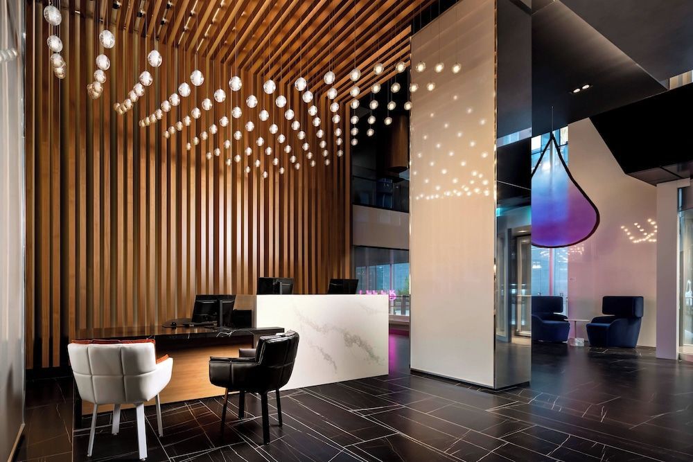 Humaniti Hotel Montreal, Autograph Collection 2