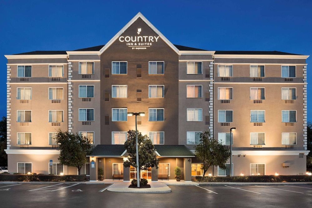 Country Inn & Suites by Radisson, Ocala Southwest 1