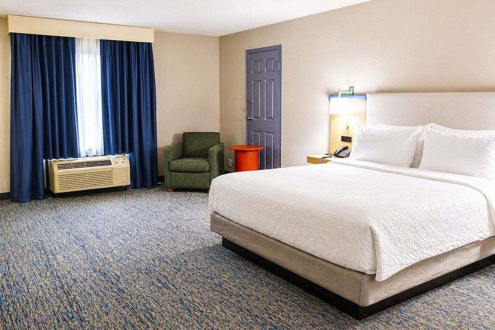 Garner Hotel Glen Burnie BWI Airport Area by IHG 2