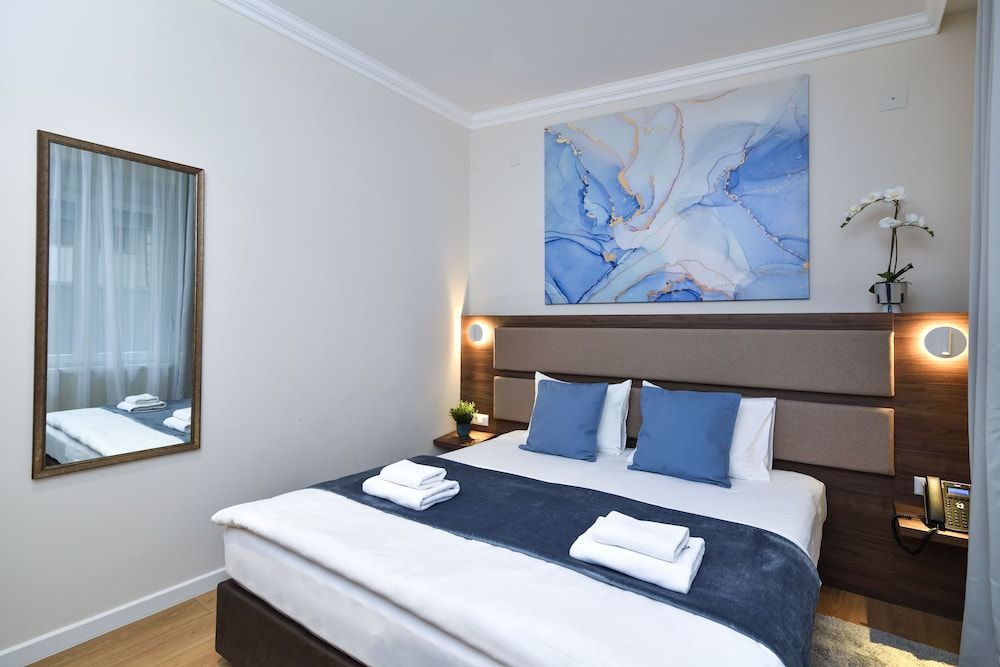 Hotel Opera Garni 2