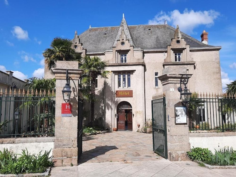 Hôtel De La Barbacane 1