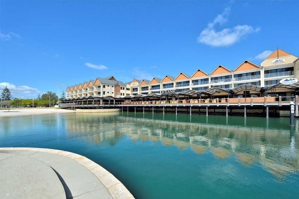 Dolphin Quay Apartments 1