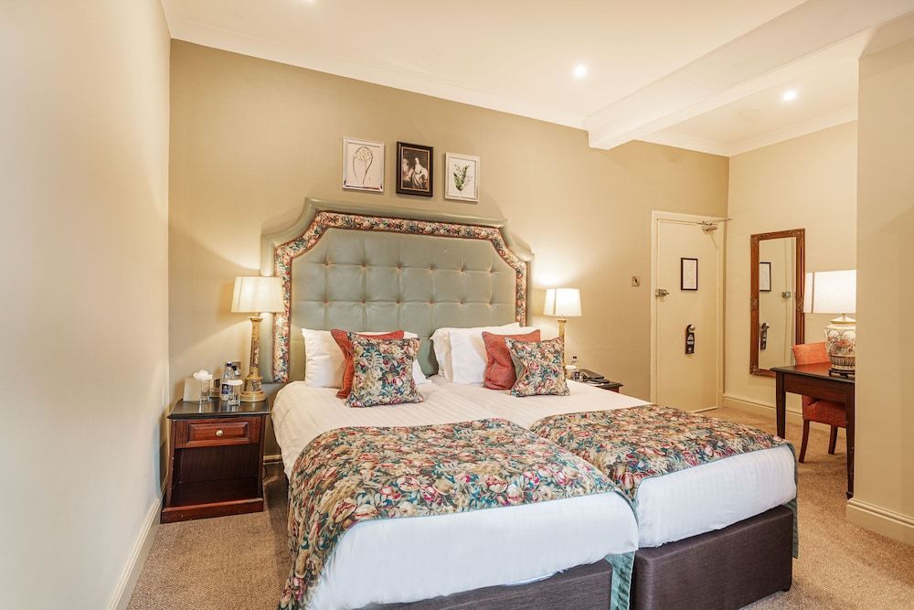 The Wynnstay Hotel, Oswestry, Shropshire - The Coaching Inn Group 1