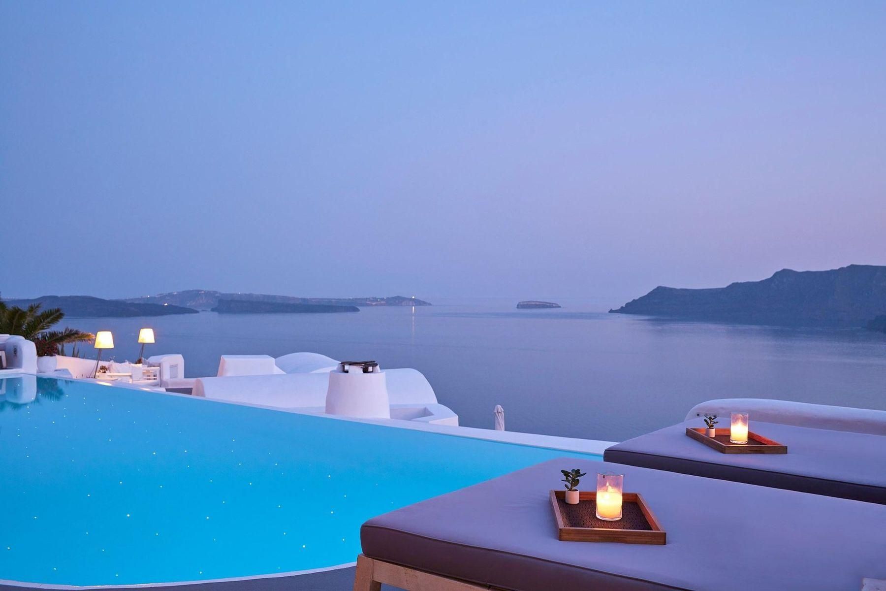 Katikies Santorini - The Leading Hotels Of The World 2