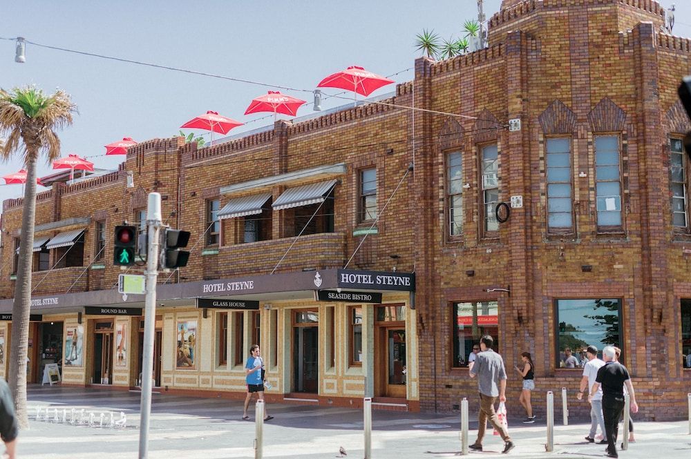 Stay at Hotel Steyne 1