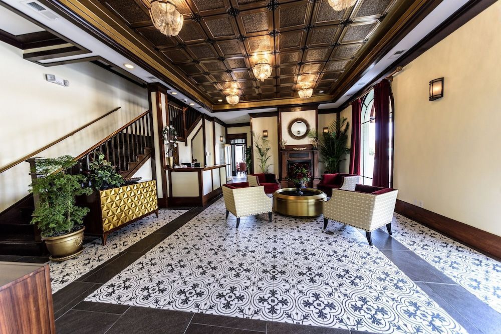 Hotel DeFuniak 2